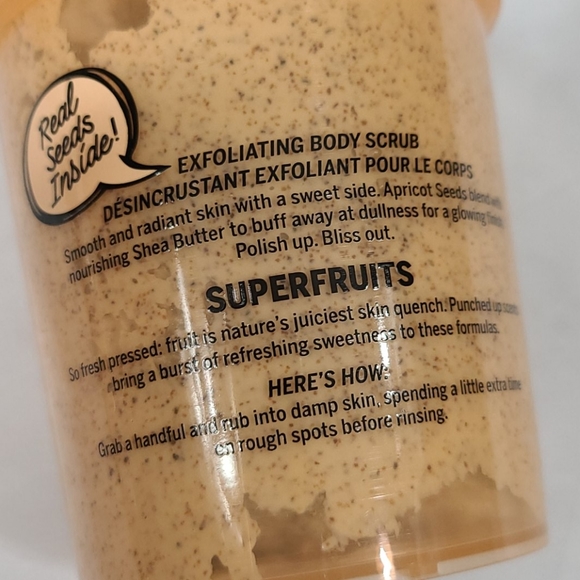 VS PINK Apricot Body Scrub - Picture 3 of 4
